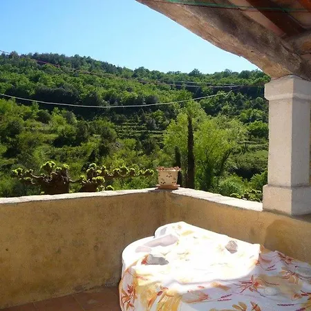 Holiday home Gites Du Domaine De Serre Long Saint-Maurice-d'Ibie