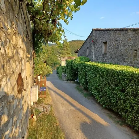 Gites Du Domaine De Serre Long *
