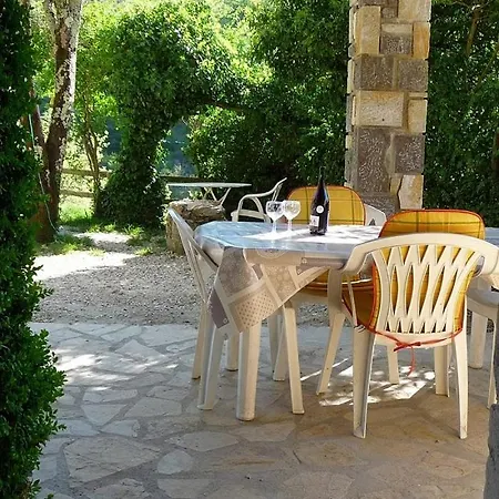 Gites Du Domaine De Serre Long