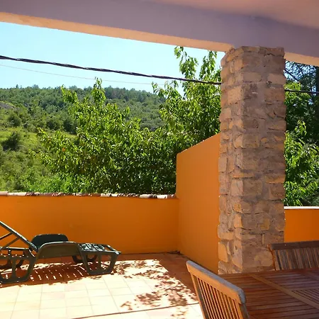 Gites Du Domaine De Serre Long Holiday home