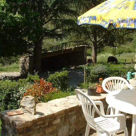 Gites Du Domaine De Serre Long *