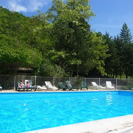 Gites Du Domaine De Serre Long
