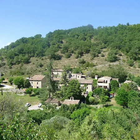 Gites Du Domaine De Serre Long