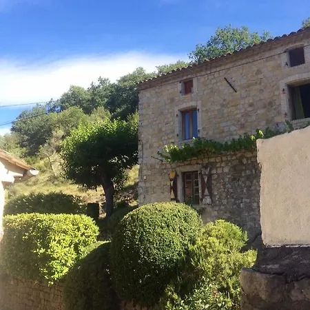 Gites Du Domaine De Serre Long * Saint-Maurice-d'Ibie